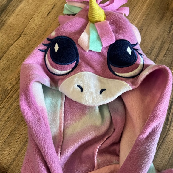 Girl’s Cat & Jack One Piece Pajama Bundle - Picture 8 of 8